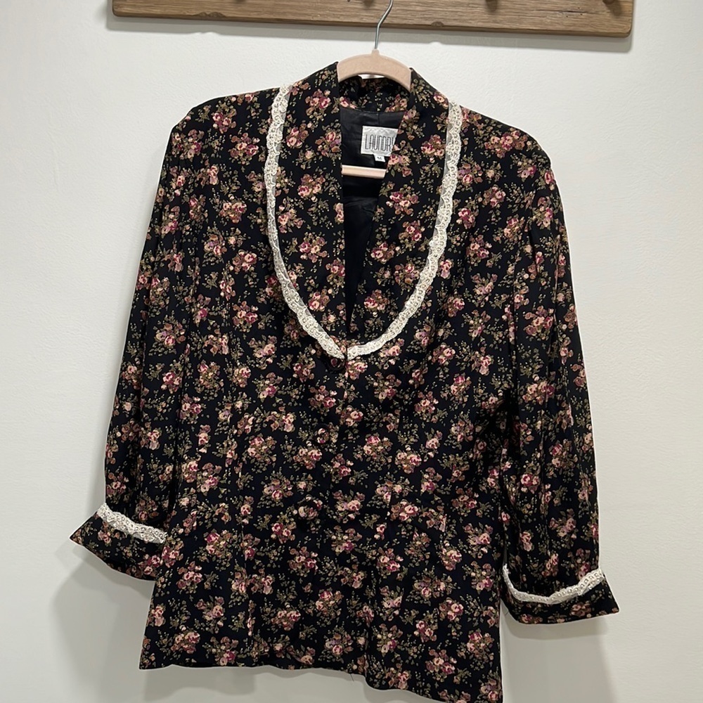 𝅺VINTAGE 90s Laundry floral and lace blazer button down jacket size Medium